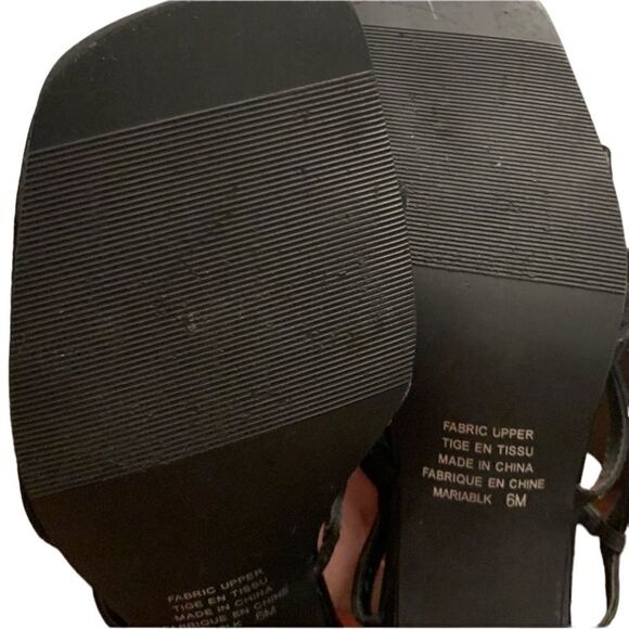 Outline black strappy heeled shoes‎ - Picture 3 of 8